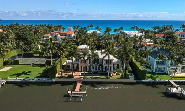 Inside an 8,387 sq ft Palm Beach Estate With Its Own Intracoastal Dock