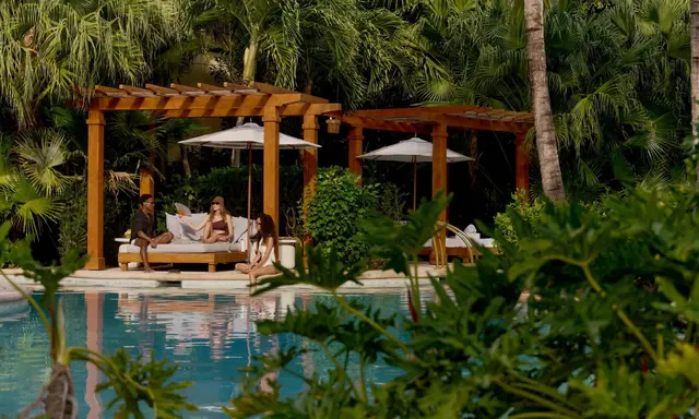 Rosewood Baha Mar and Bal Harbour Shops Launch Pre-Arrival Styling