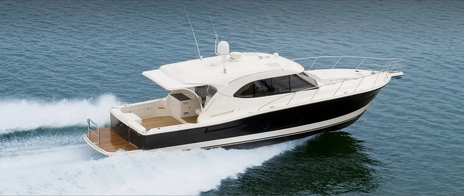Official image supplied by Riviera Australia — official 445 SUV manufacturer photography.