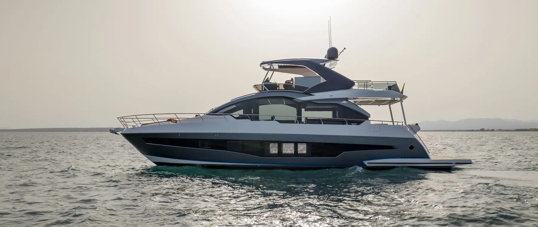 Official image supplied by Astondoa — official 66 Flybridge builder photograph.
