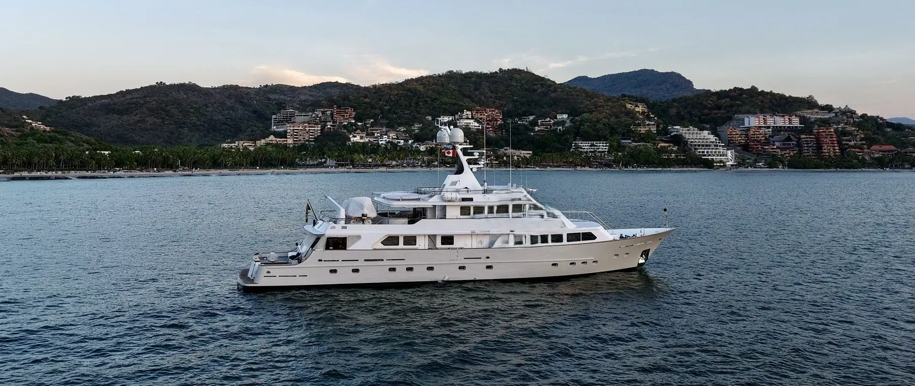 Official image supplied by Fraser Yachts — official profile image of Sterling MAVERICK.