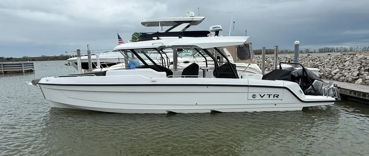 Official image supplied by Cruisers Yachts official image of an actual 2026 38 VTR from the builder's model sales gallery.