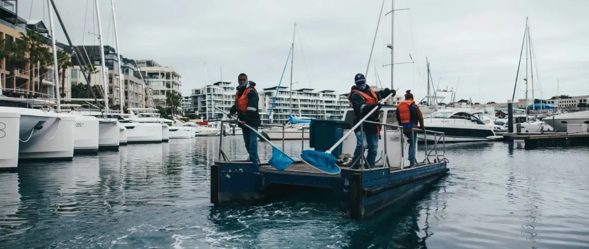Official image supplied by V&A Waterfront official press photograph distributed with the 2026 marina Blue Flag announcement.