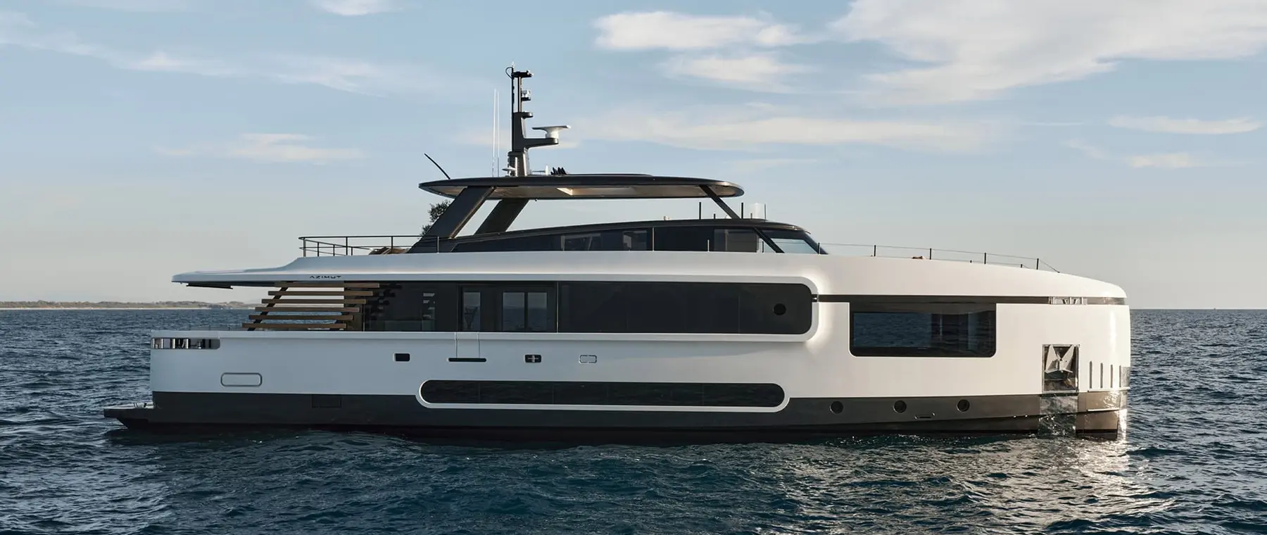 Official image supplied by Azimut Yachts — official Magellano 27M exterior photography.
