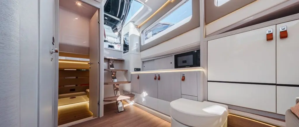 Official press image: Garmin newsroom. Source: https://levelyachts.com/model/level-43-st/