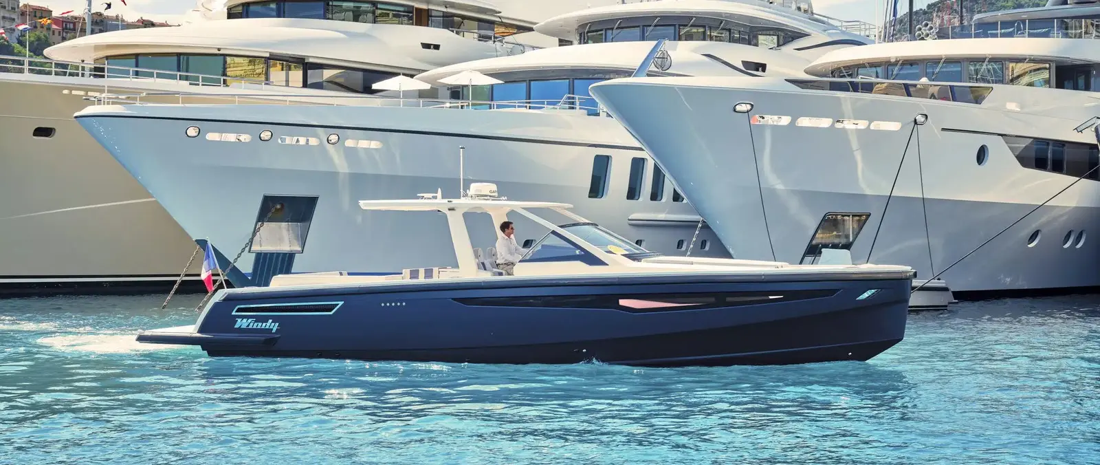 Official image supplied by Windy Boats — official SR44 Blackhawk manufacturer photography.