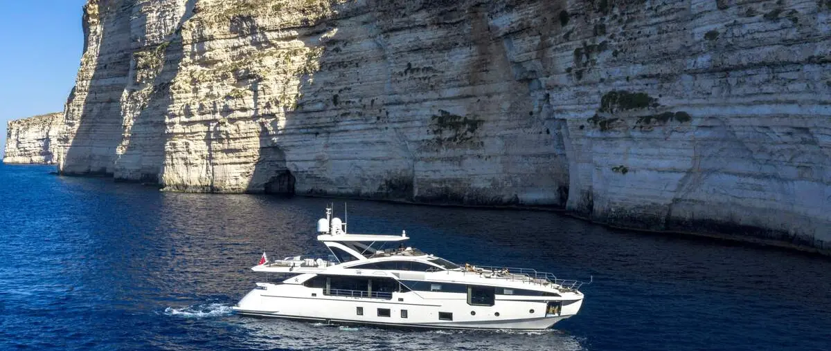 Official image supplied by Fraser Yachts — official photograph of Azimut STARKISS.