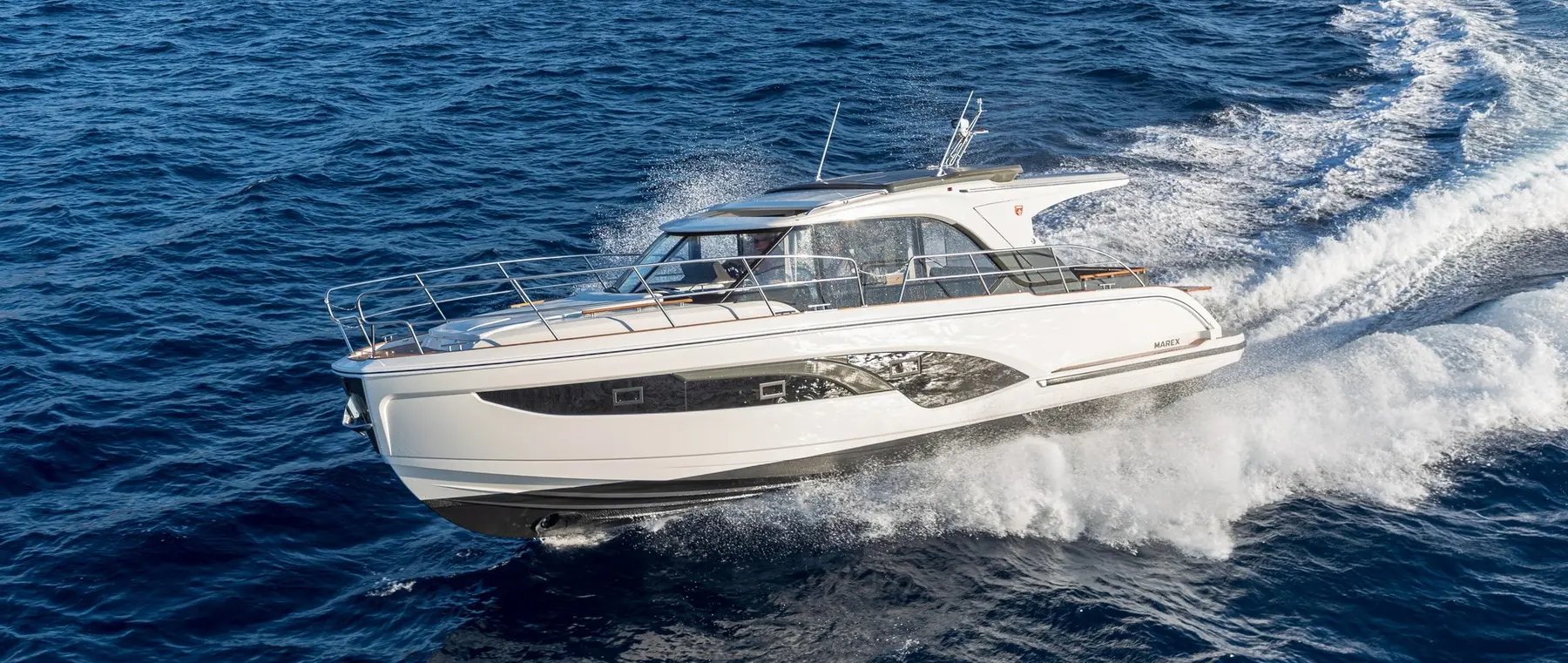 Official image supplied by Marex Boats — official 390 model photograph.