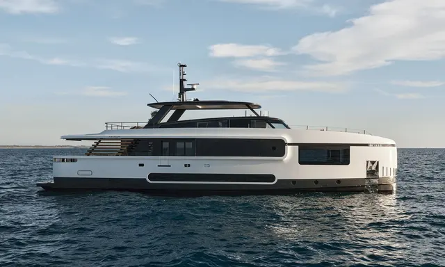 Azimut Magellano 27M Wins Genoa Design Innovation Award