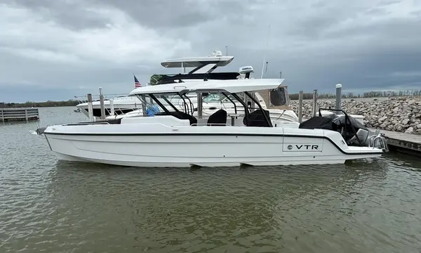 Cruisers Yachts 38 VTR Joins Barcelona’s 2026 On-Water Fleet