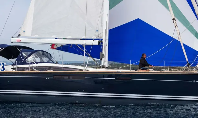 17.28m Jeanneau 57 VAGUALAM Enters Brokerage Market in Antibes