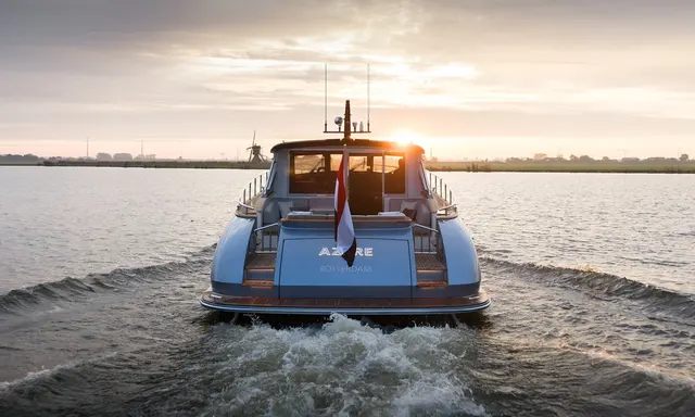 15.6m Mulder Favorite AZURE Sold After HISWA Introduction in the Netherlands