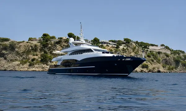 38m Gulf Craft GRAND CRU Reduced to €6.4m After Upgrades