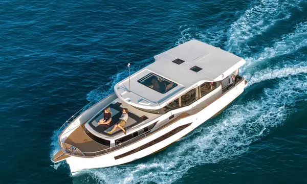 Delphia 12 Sedan Puts Single-Level Living at the Centre of Cruising