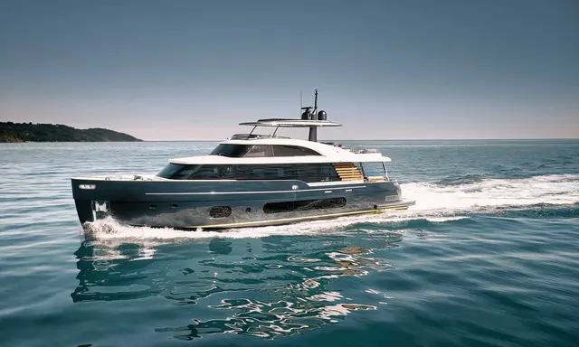 Azimut Magellano 25M Adds a Dual Mode Cruiser to FLIBS