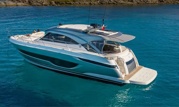 Riviera 4600 Sport Yacht Platinum Balances Space and Handling