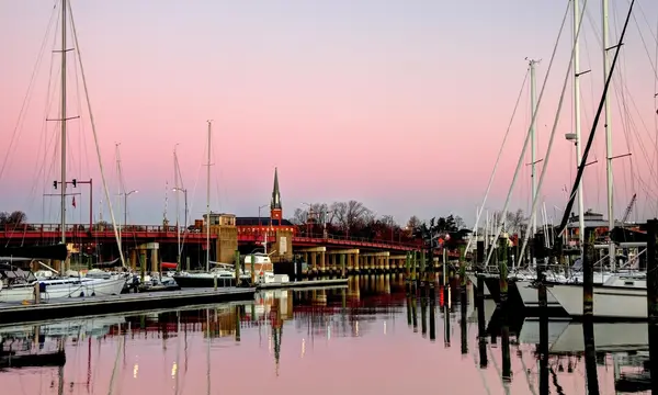 Oyster 495 Brings British Bluewater Cruising to Annapolis Sailboat Show