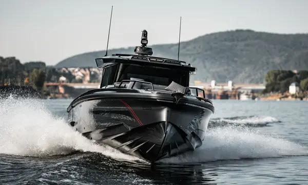 BRABUS Shadow 38 Splits Into 850hp and 1,000hp Versions
