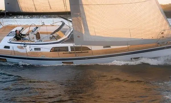 Hallberg-Rassy Confirms 44 Mk II and 400 for Annapolis Boat Show