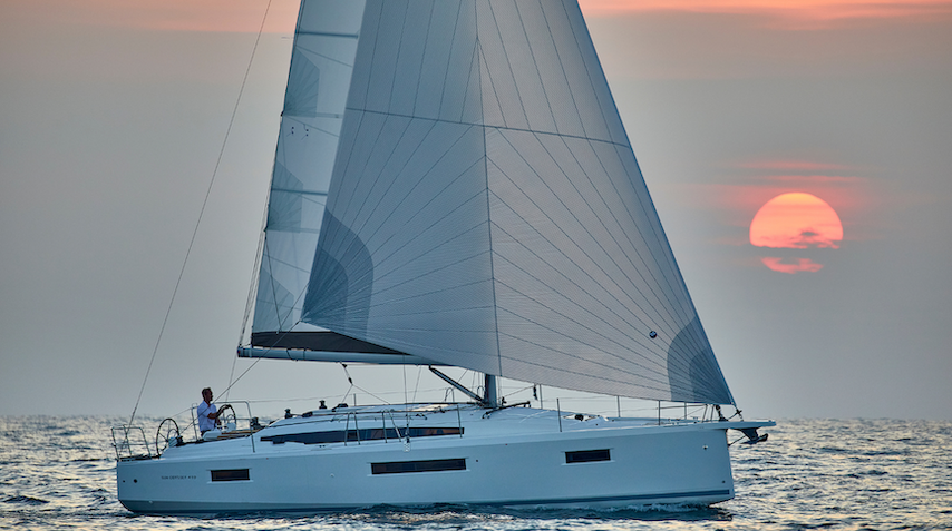 Official image supplied by Jeanneau.