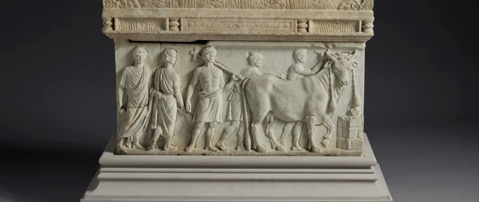 Sotheby’s Magnum Opus Figure & Form Brings Antiquities and Design Together