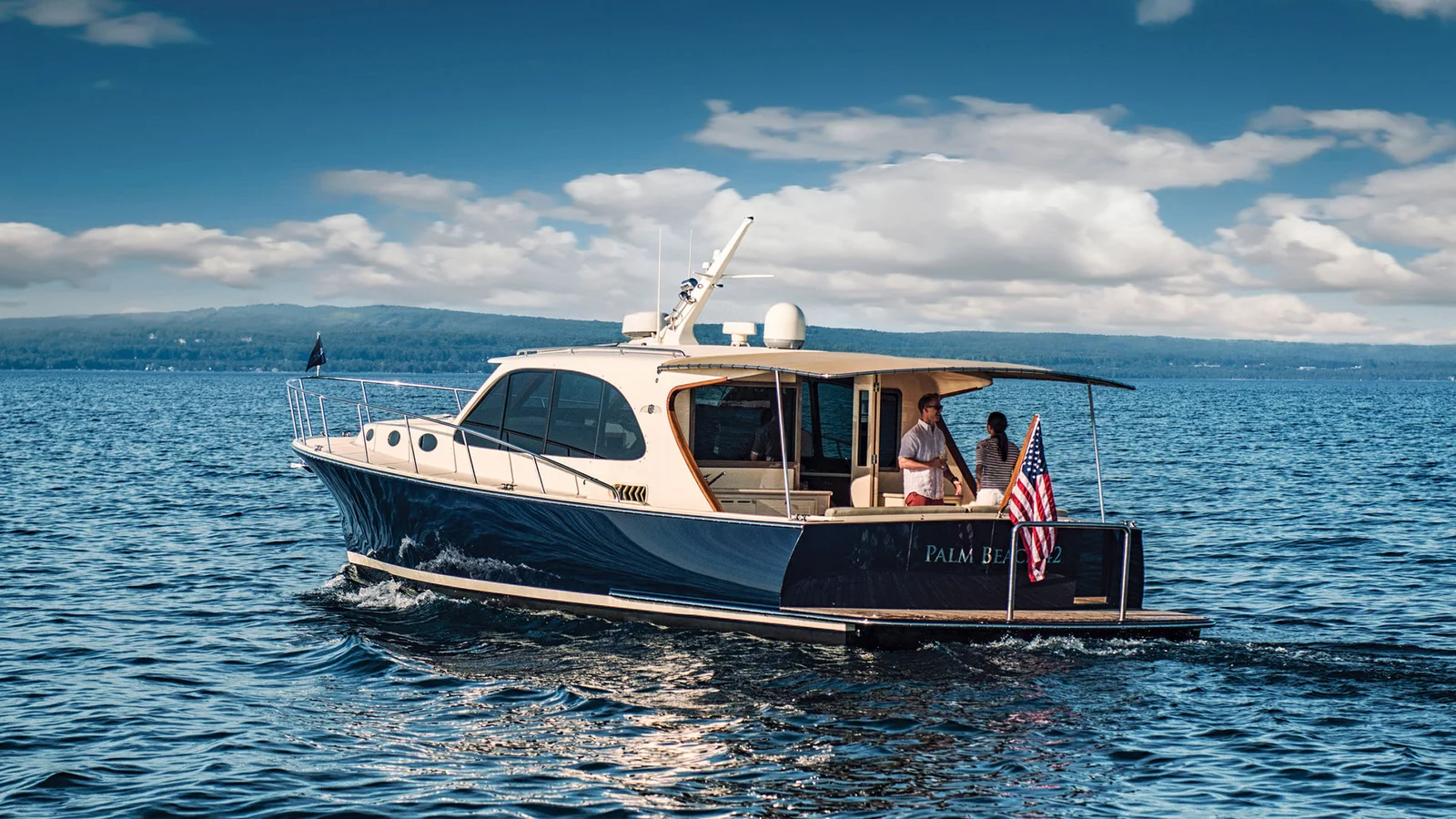 Palm Beach 42 — official manufacturer image