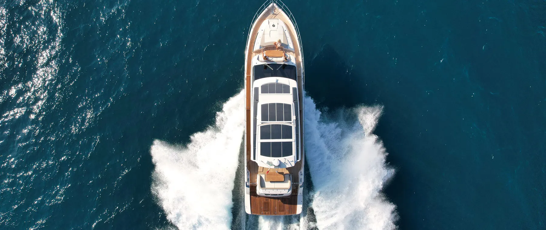 Cayman S600 Puts Three Cabins and Three Bathrooms Inside a 17.88m Sport-Yacht Lifestyle