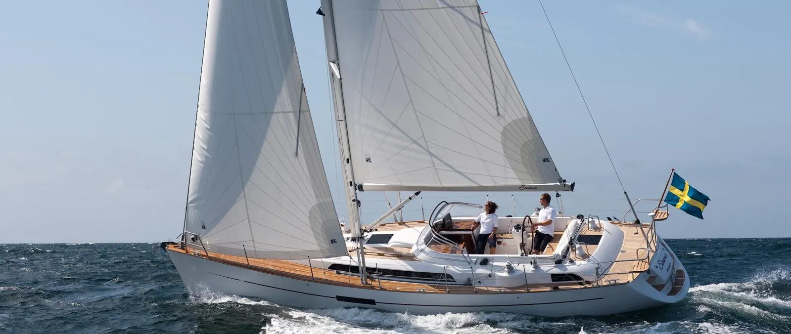 Najad 410 CC Gives a Cruising Couple a Genuine Private Bedroom at 12.2 Metres