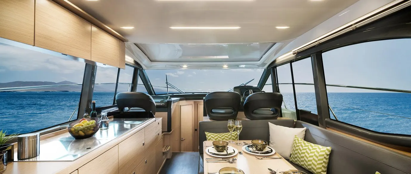 BAVARIA R40 Makes a Two-Cabin Weekend Feel Spacious Without Making Ownership Complicated