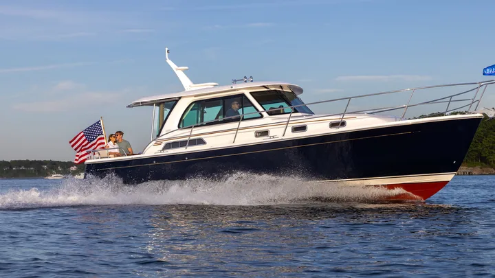 Sabre 38 Salon Express — official manufacturer image