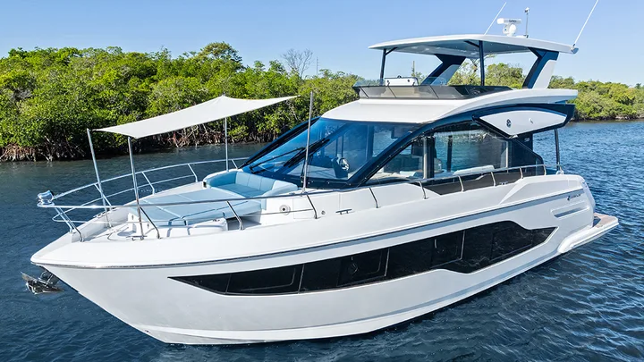 Cruisers Yachts 50 FLY — official manufacturer image