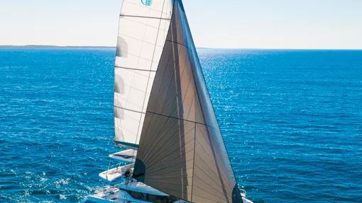 Lagoon 47 — official manufacturer image