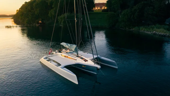 Dragonfly 40 — official manufacturer image