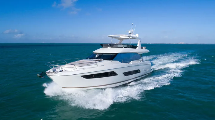 PRESTIGE 680 — official model image