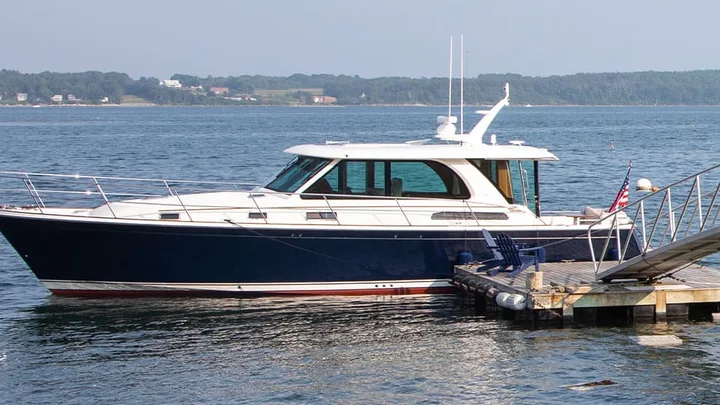 Sabre 45 Salon Express — official manufacturer image