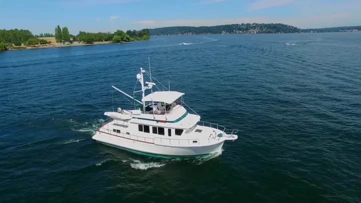 Selene 42 — official manufacturer image