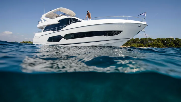 Sunseeker 76 Yacht — official model image