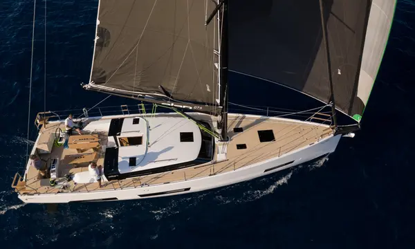 Elan GT6 Pairs Porsche Studio Design with a 15.14m Cruising Hull