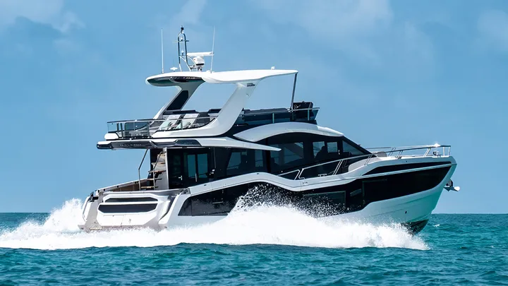 Galeon 560 FLY — official manufacturer image