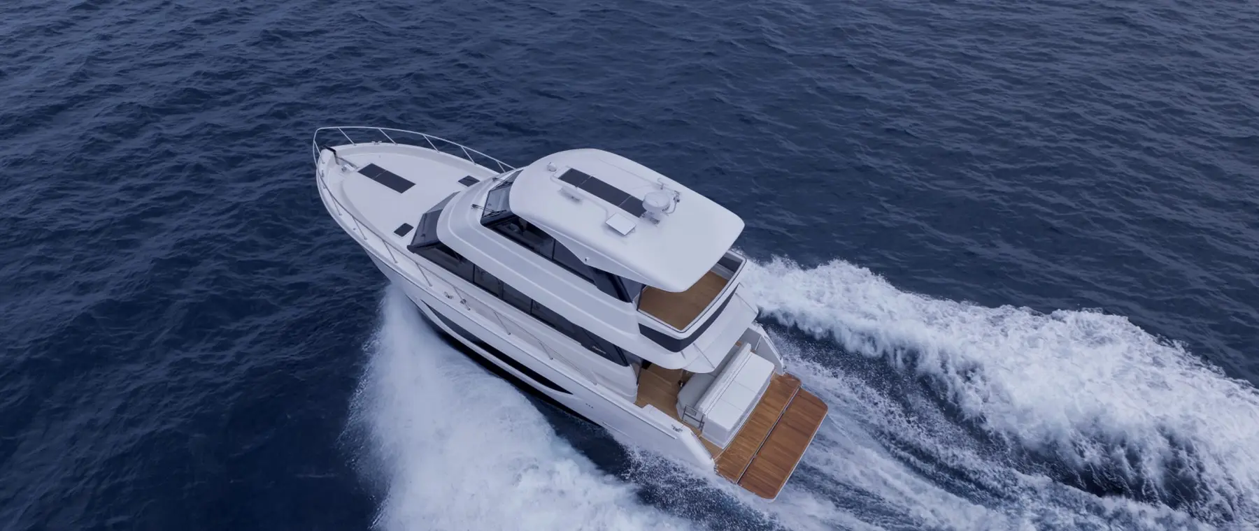 Official Maritimo M50 enclosed flybridge image