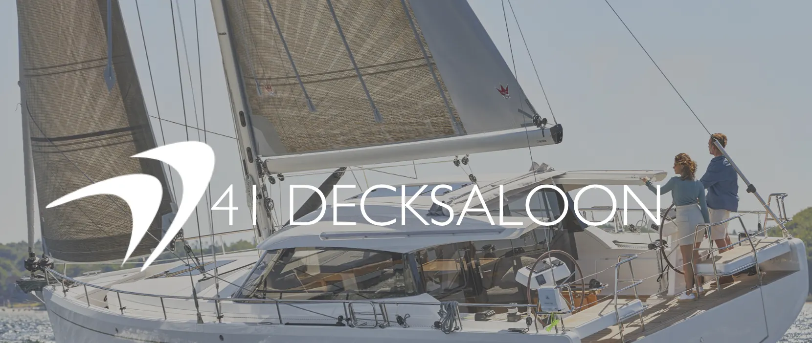 Moody Decksaloon 41 Turns One-Level Living Into an All-Weather Bluewater Home