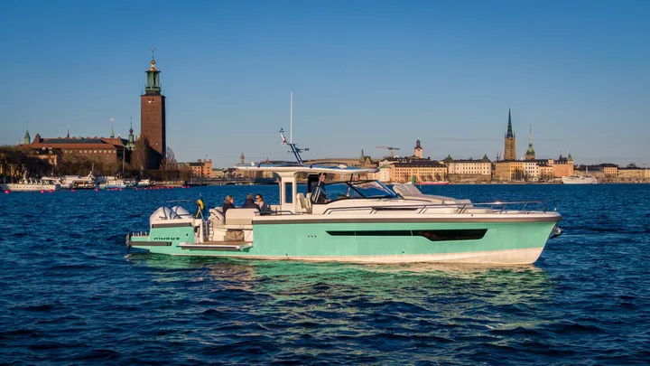 Official Nimbus Sport Tender 42 model image from Nimbus Boats.