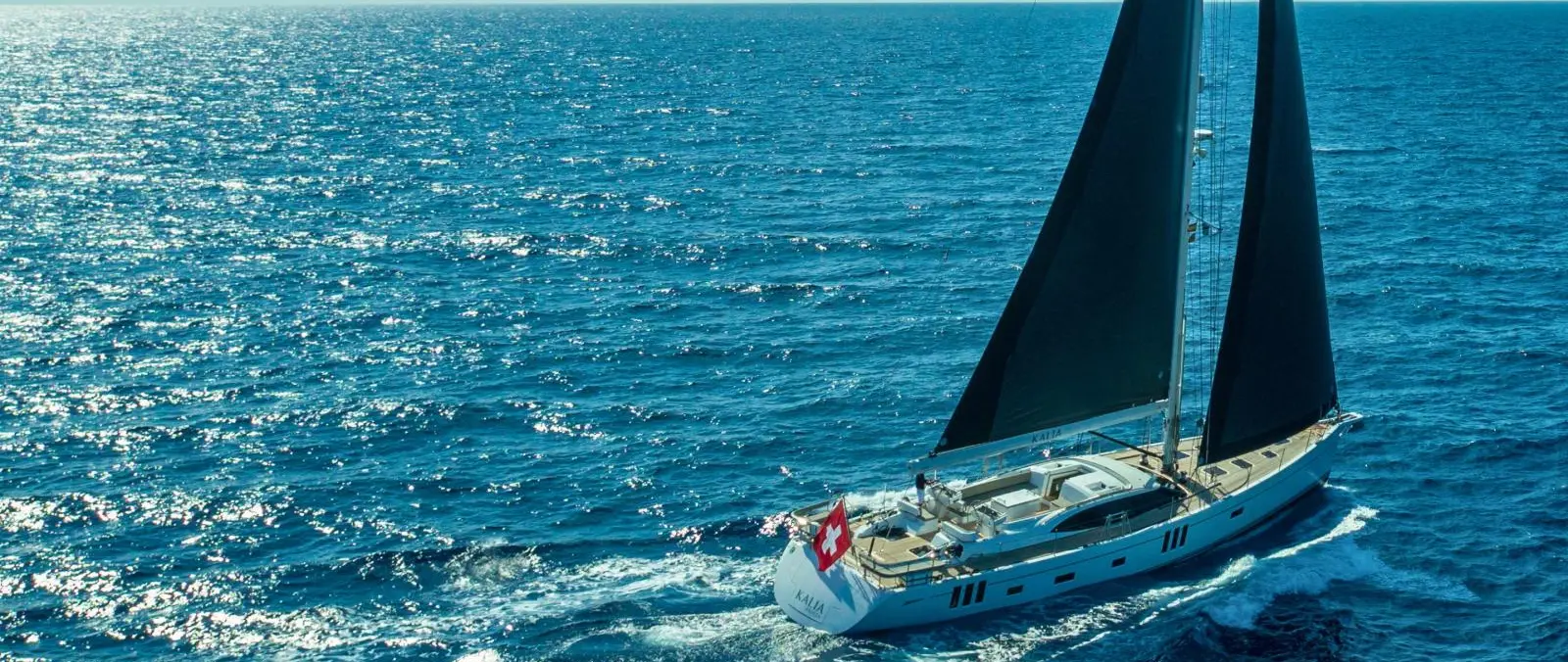 Official Oyster 745 model image from Oyster Yachts.