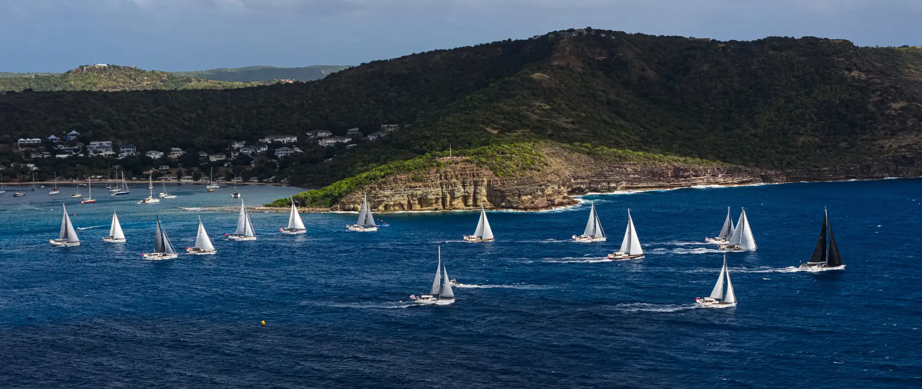 Official Oyster Yachts source image