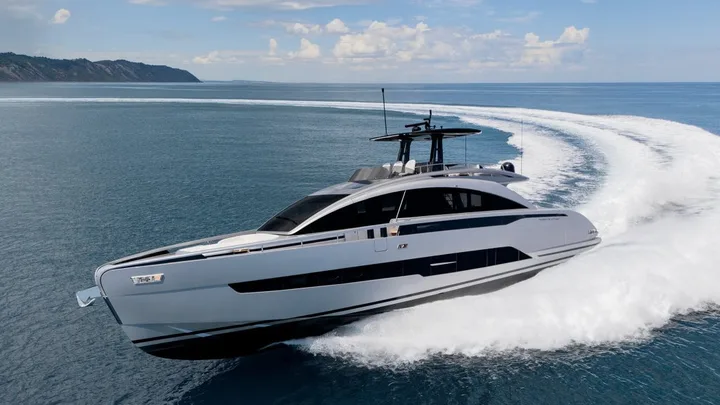 Official Pershing GTX80 model image from Pershing.