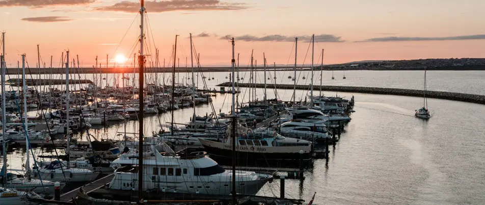 Official Premier Marinas image accompanying its complimentary visitor-berthing announcement.