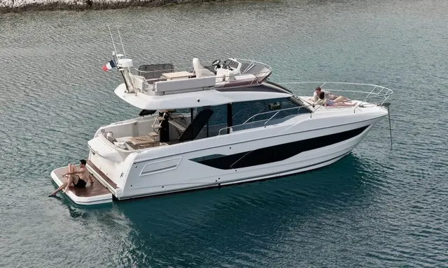 PRESTIGE F4.3 and M7 Complete International Press Sea Trials in Italy