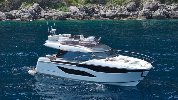 Official PRESTIGE F4.9 model image from Prestige Yachts.