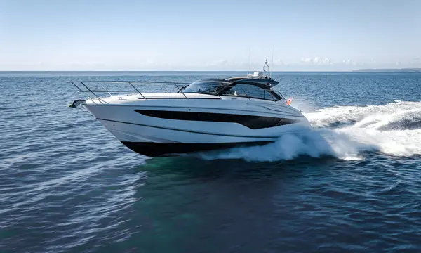 Princess V40 60th Anniversary Edition Keeps 12.98m Sports Yacht at 36 Knots