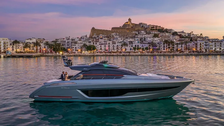 Official Riva 66' Ribelle model image from Riva.